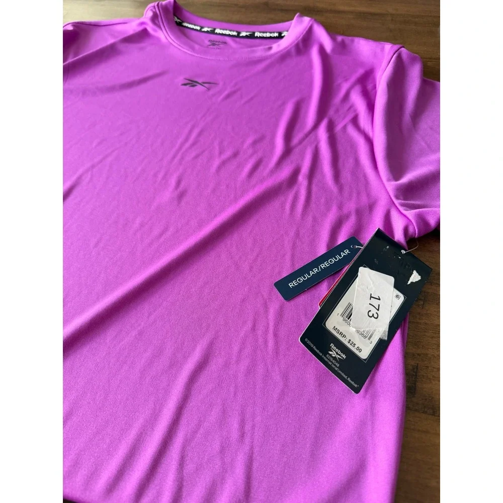 Reebok Kids Pink Activewear T-Shirt Short Sleeve Crew Neck Logo Size Medium